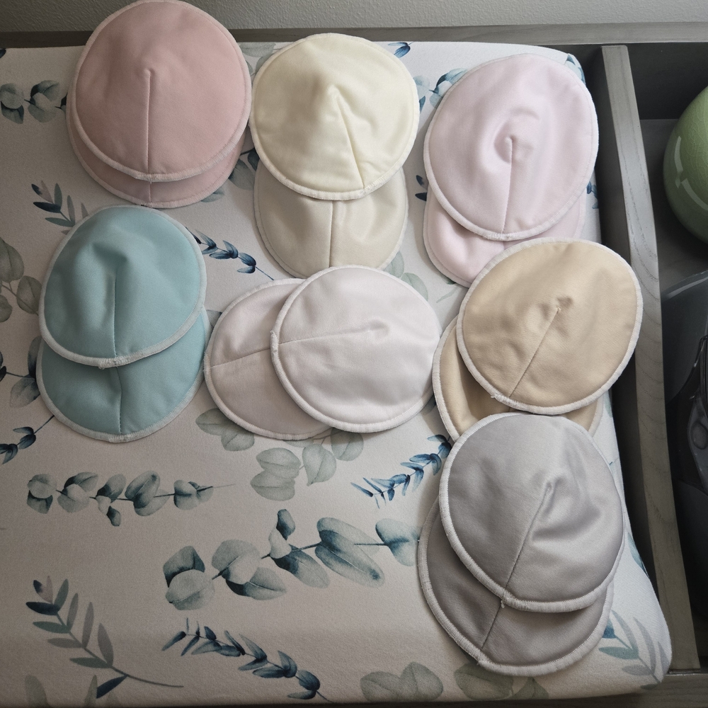 Colorful Reusable Nursing Pads Set